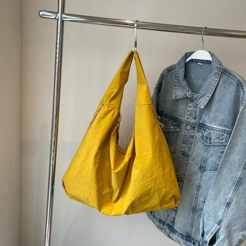 Women Simple Shoulder Bag Multi-Pocket Commuting Tote Bag Large Capacity Nylon Underarm Bag Versatile Shopping Handbag Tote