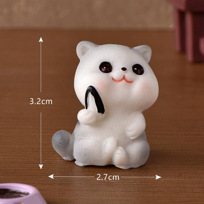 Figurines Miniature Mini Cute Cartoon Cats Resin Ornaments Crafts Desk Accessories For Home Decoration Room Decor DIY Kids Gifts