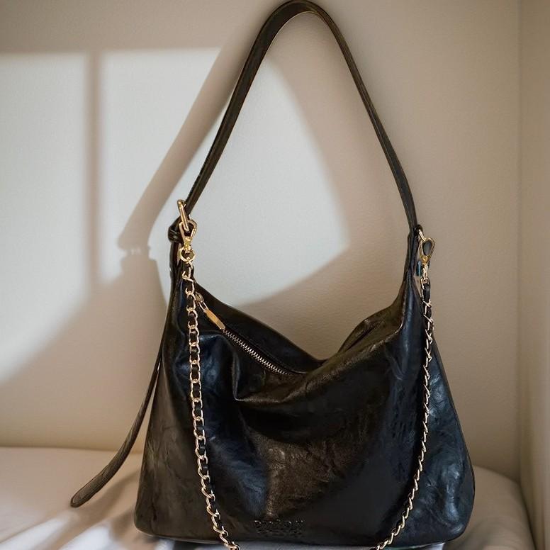 

City style tote bag women s large-capacity autumn and winter relaxation commuting shoulder messenger bag чорний