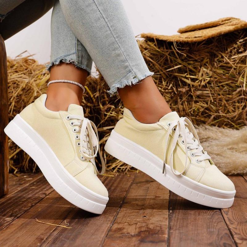 Large-sized Women's Round-toed Thick-soled Casual and Versatile Fashionable Single Shoes