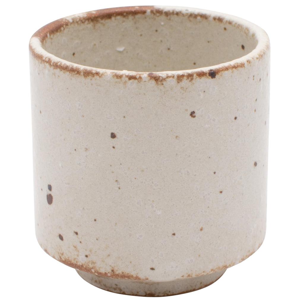 Mino Shino sake cup approximately 5cm in approximately 70ml ivory microwave and dishwasher made in ware, rust-colored glaze, straight-sided (guinomi),