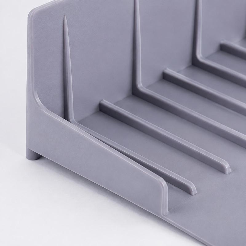 Scissor-Adjustable Sink Water Barrier for Single or Double Bowls with Ribbed Panel, Flexible Form and Return Flows Slope