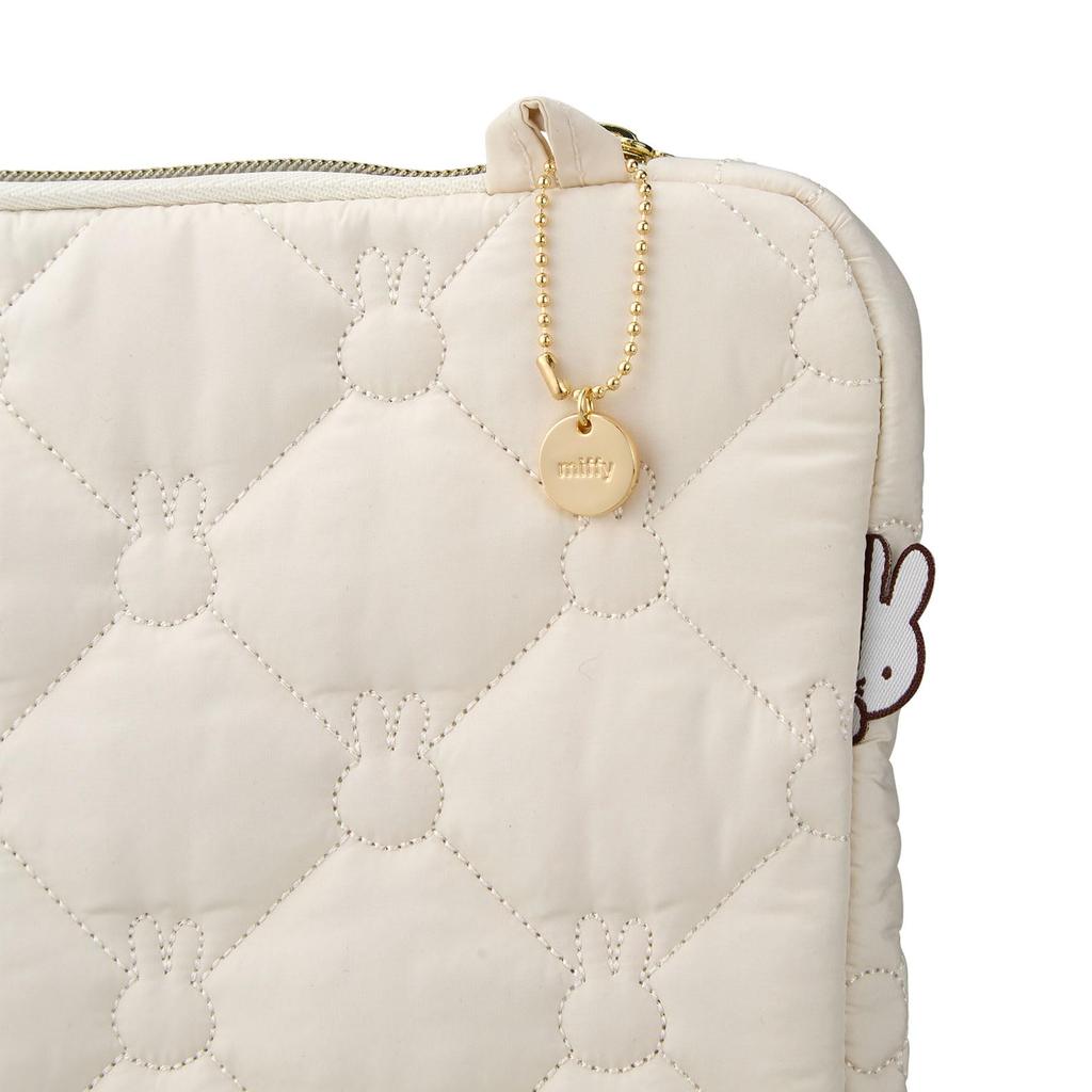 Quilted Flat Pouch Miffy Stylish and Light Quilted Flat Pouch Period Sale Beige [Hapitas]