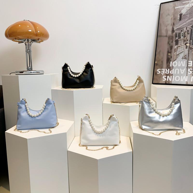 Trendy Pearl Handle Black Pu Shoulder Bag With Chain Summer 2024 Stylish Medium Size