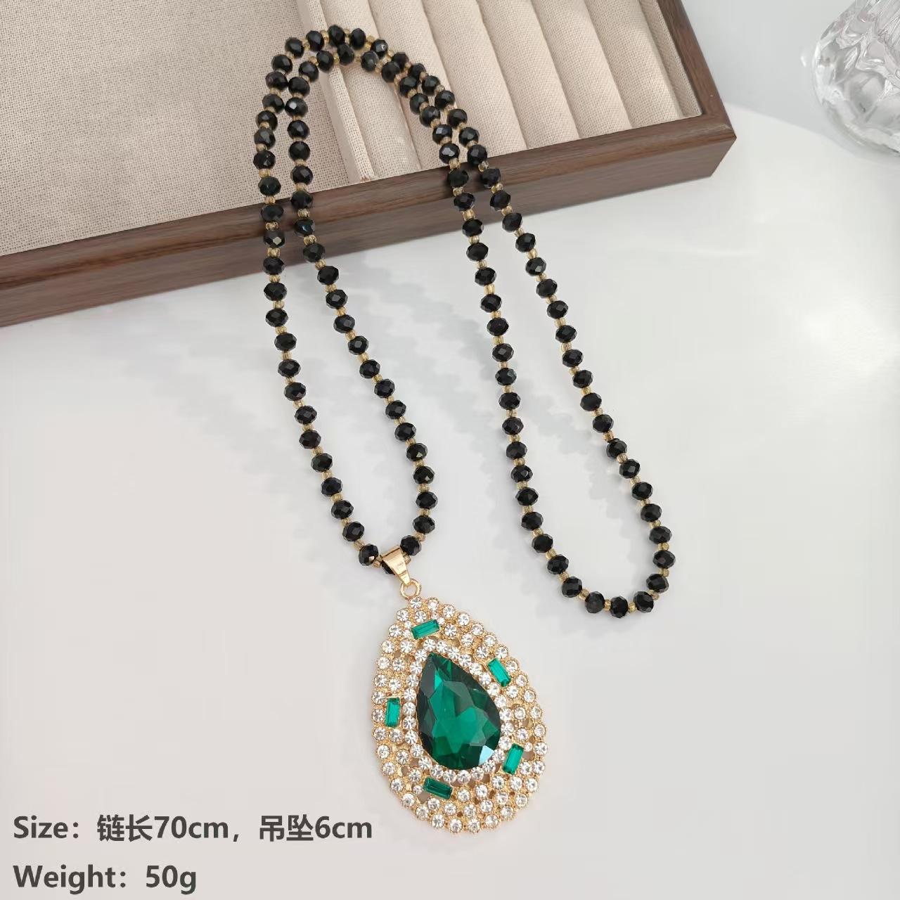 Niche retro emerald water drop long necklace sweater chain women s high sense versatile autumn and winter clothes accessories