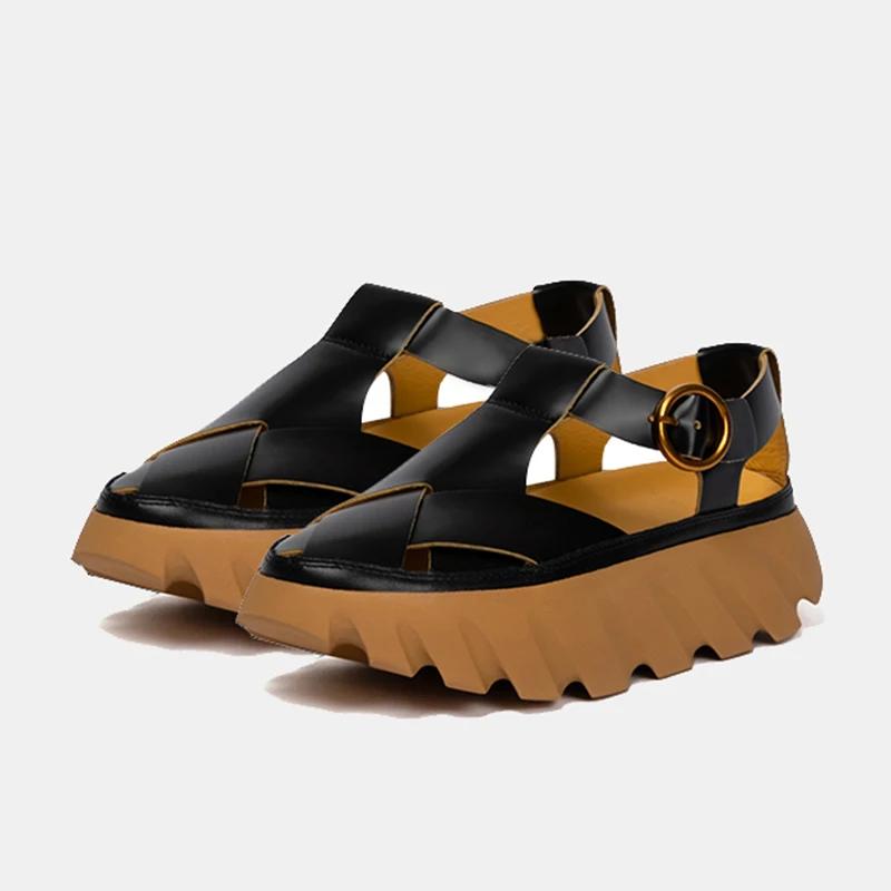Fashion 2025 Spring Summer Thick-Soled Closed-Toe Sandals for Women Cowhide Casual Outdoor Beach Shoes Platform Hollow Roman Shoes
