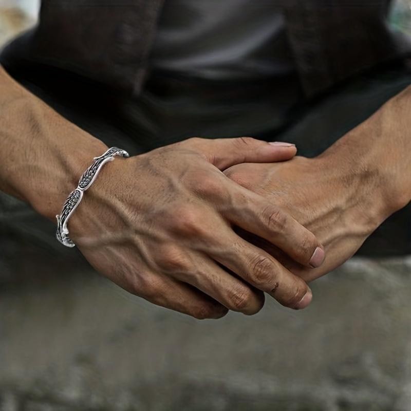 Bracciale con ali d'argento alla moda e versatile, braccialetto retrò punk alla moda, regali per festival di banchetti per uomini e donne, accessori di gioielli unici