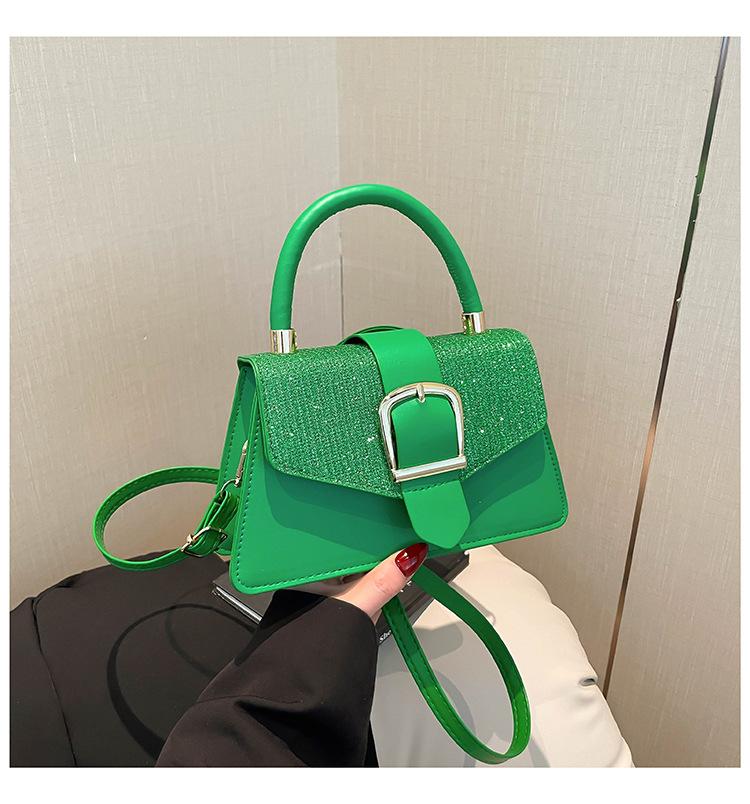 Korean Version of the Retro and Fashionable Portable Simple Temperament Bag 2025 New Casual and Beautiful Foreign Style Shoulder Messenger Bag