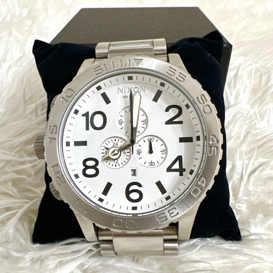 Used Beautiful item NIXON watch 51-30 CHRONO silver
