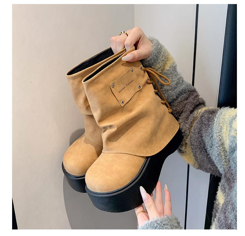 2025 New Autumn Black Popular Locomotive Looks Thin and Increases Height Thick-soled Martin Boots Women's Pants Tube Boots Small Short Boots