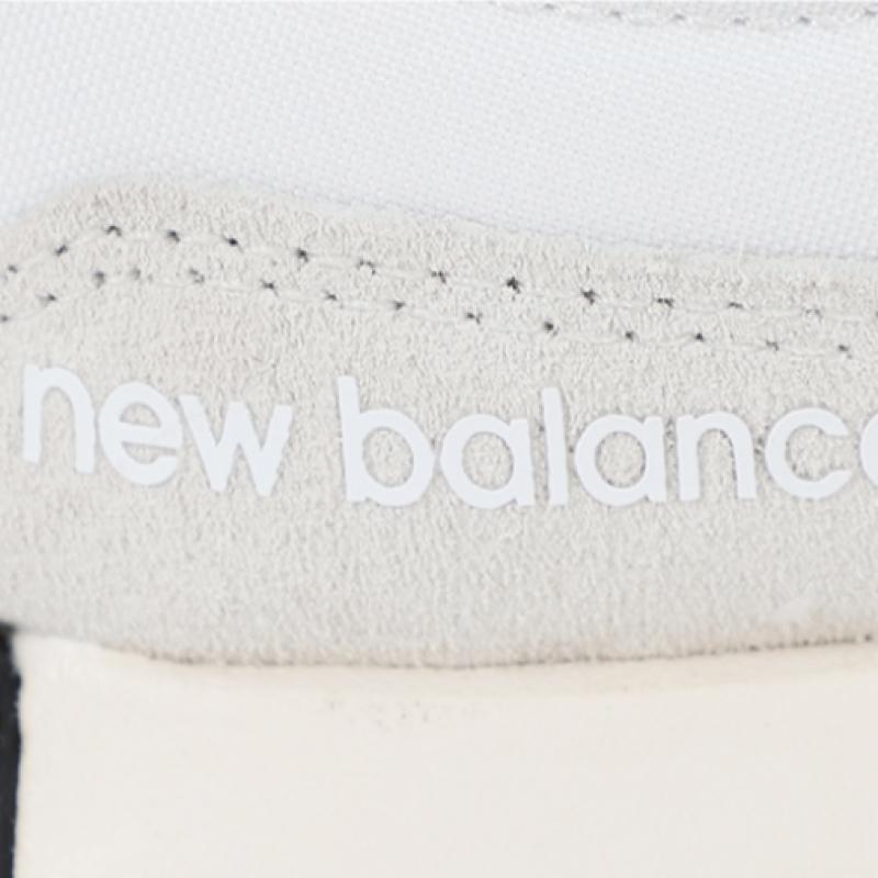 New Balance 327 Birch Black