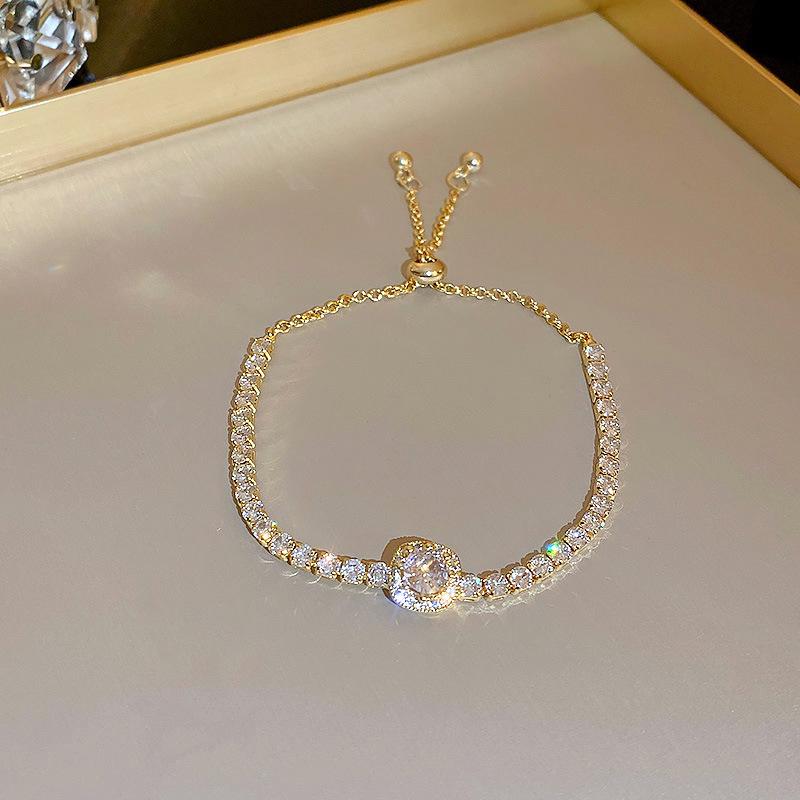 Nuovo Bracciale da Donna Regolabile Placcato Oro Lucido Completamente Intarsiato di Strass Forma a Goccia Moda Bracciale in Zircone Gioiello Regalo
