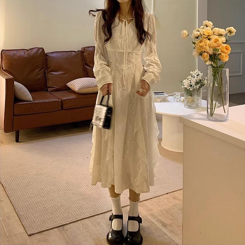 French white lace dress female pure desire spring and autumn new temperament waist Hepburn style long skirt