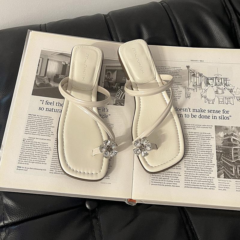 

Универсальные повседневные сандалии на танкетке, женская летняя мода, фея, ветер, стразы в форме сердца, квадратный носок, закрытый носок, тапочки для женщины 40 бежевый