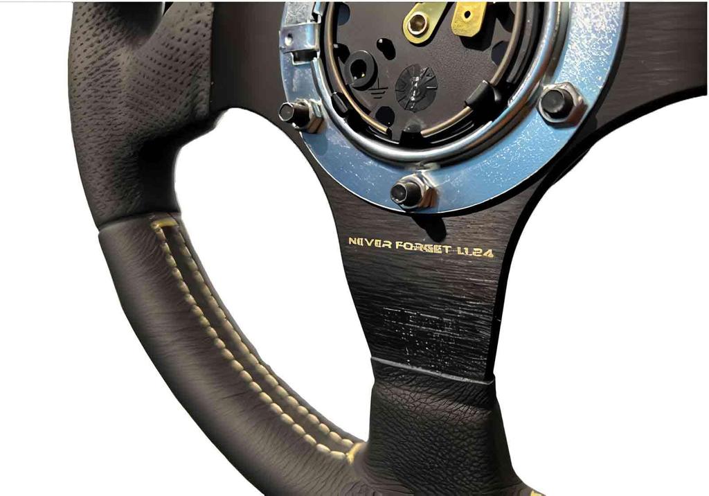MOMO RACE NOTO Steering AL01 BLACK/GOLD Wheel, 320mm,