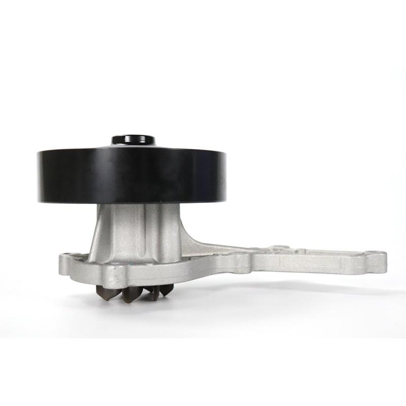 The 19200-5R0-003 water pump fits the 2015 Honda Fit GK5 1.5L and the 2015-2016 Honda City GM6.