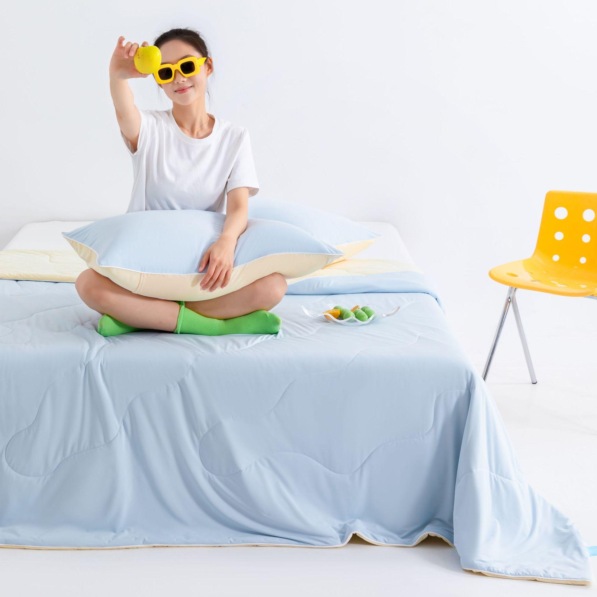 

Class A Soybean Fiber Summer Quilt - Solid Color, Simple Style, 200x230x250cm for Home or Dorm 100x150cm