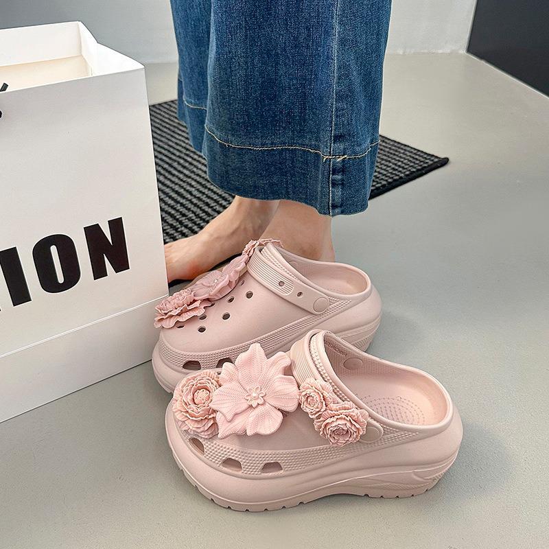 Flower hole shoes women's summer wear new breathable puffs fashionable versatile thick-soled beach bag head cool slippers
