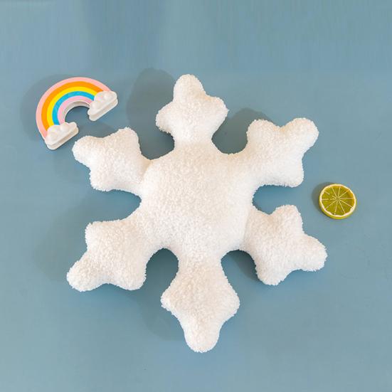 Pernă cu fulgi de zăpadă de Crăciun perne decorative de pluș de iarnă canapea în formă de fulg de nea Decorare canapea pat Moliciune Decor adorabil de iarnă