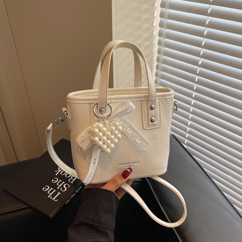 This Year's Popular Bags Are Women's Summer Versatile 2025 New Fashion Messenger Bags, Portable Bucket Bags