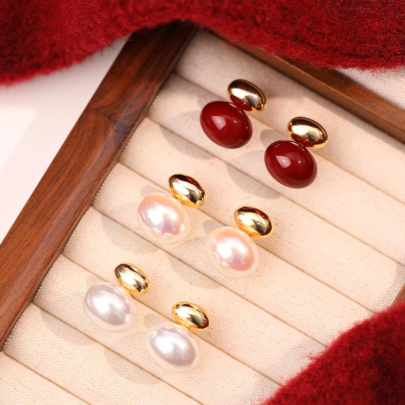 Luxury French Red Pearl Earrings: Elegant, Versatile, and Fashionable Stud Jewelry for Women