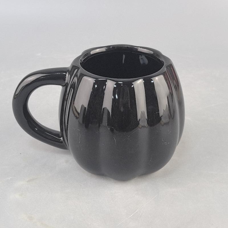 Halloween ceramic mug pumpkin shaped drinking cup can be LOGO ceramic coffee cup