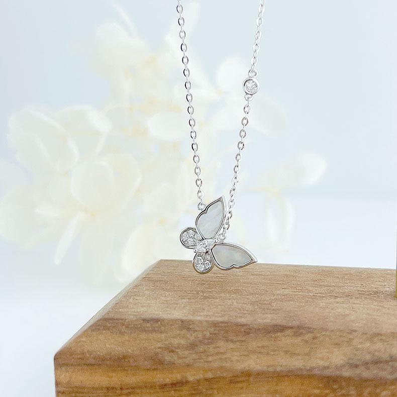 

Элегантное колье-бабочка из стерлингового серебра 925 пробы и белого перламутра - Легкая роскошь, цепочка для ключиц для женщин, Идеальный подарок для девушки S925 Silver белый