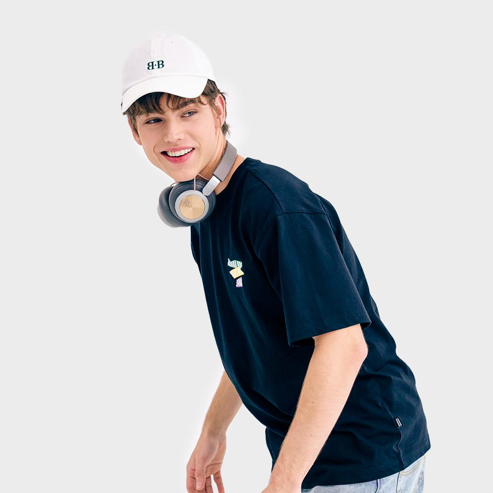 Bananasiseuteojeu Bb Small Logo White Ball Cap