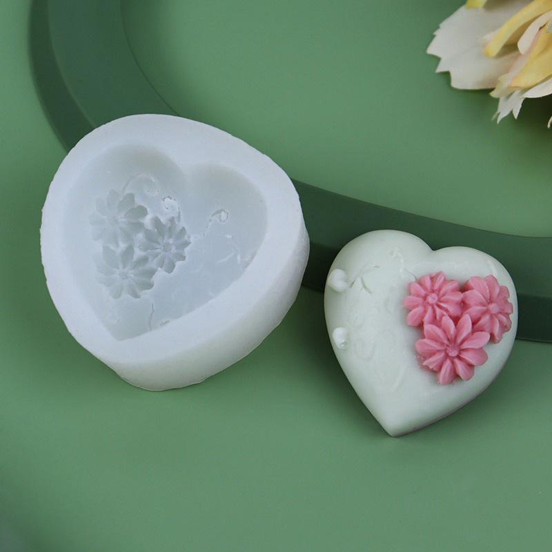 Heart Shaped Silicone Mold Handmade Chocolate Mousse Cake Baking Mold DIY Aromatherapy Candle Mold Valentine's Day Gift Decor