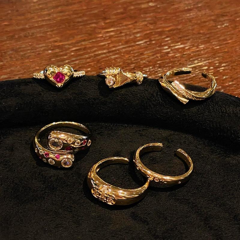 Medieval French Retro High-End Love Open Ring Niche Design Light Luxury Gold Temperament Accessories Women