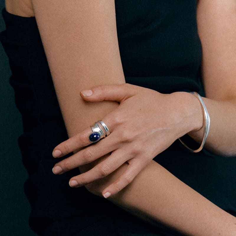 Goyu BOLD STONE RING SODALITE