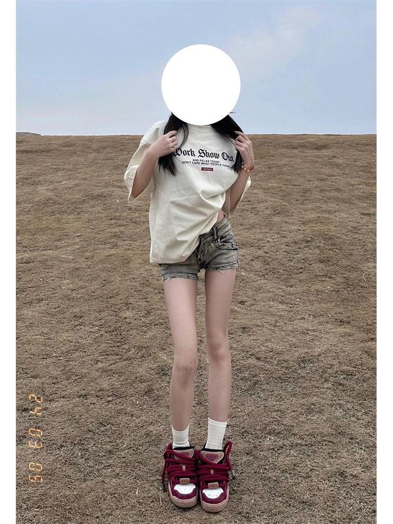 Women's Retro Low Waist Denim Shorts - Slimming Fit for Summer 2026