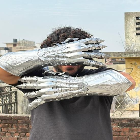 Etched Steel Gauntlet Gloves Gothic Knight Costume, 40.64 Cm Gloves Pair Perfect Halloween Gift
