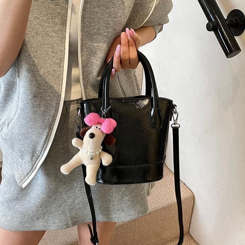 Niche Design Bags Women's 2025 New Summer Versatile Messenger Mother and Child Bags Are Popular This Year, Bucket Bags
