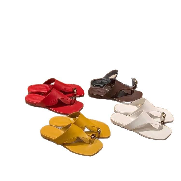 2025 Summer New Flat-bottomed Beach Cover Toe Small Cool Slippers Wear Fashion Casual Versatile Slippers Women's Shoes