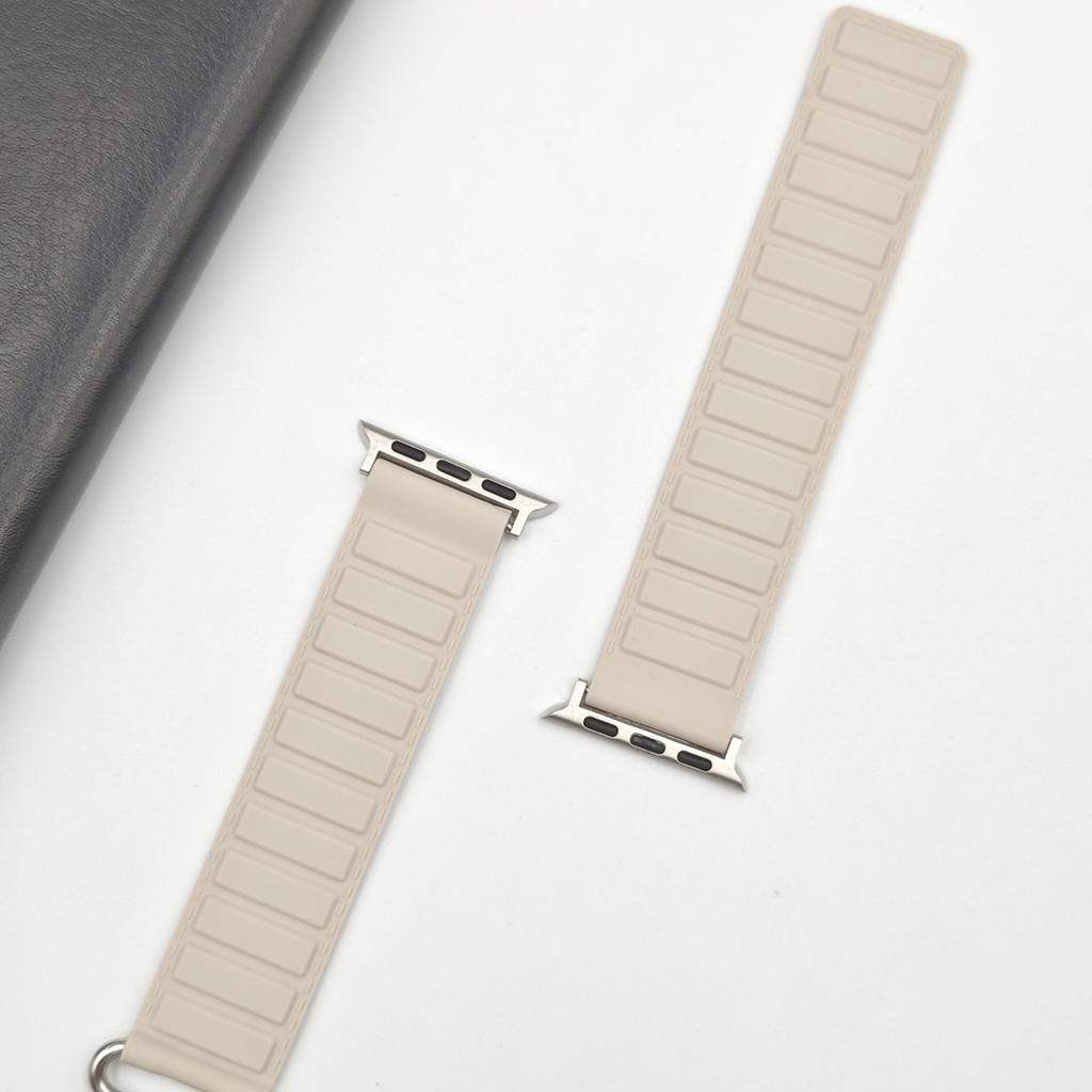 Silicone Strap for Apple Watch Ultra 3 2 1 49mm/Series 11 10 46mm/9 8 7 45mm/SE3 SE2 SE 6 5 4 44mm/3 2 1 42mm Magnetic Buckle Watch Band