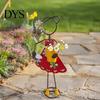 Dekorative Metallkunst für den Innenhof, Alte Märchenpaar-Statue mit Pflanzgefäß, Handbemalter Vintage-Blumen-Displaybehälter, Blumentopf für Tischplatte im Freien