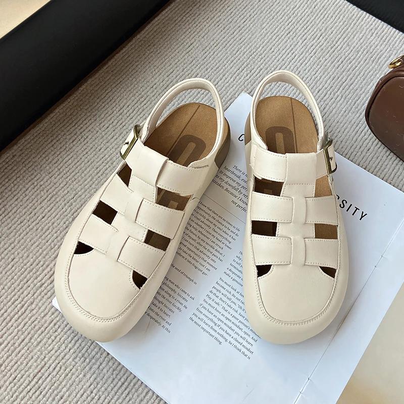 2025 Summer Ladies Fashion retro matte PU hollow closed Toe sandals Soft sole sports sandals buckle cross Platform beach