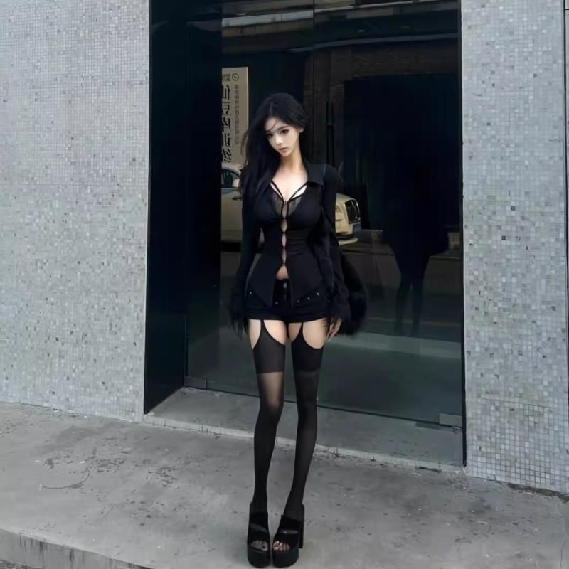 European and American Spice Girls V-neck Hollow Long-sleeve T-shirt 2024 Autumn New Lace Splicing Slimming Sexy Top Trend