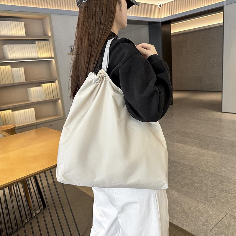 Eco-Friendly Large Capacity Drawstring Shopping Bag with Buckle