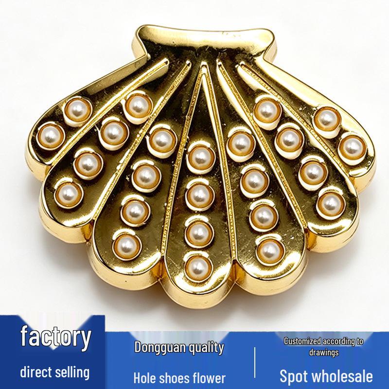 Nuovi Charm per Scarpe in Metallo a Forma di Conchiglia Marina e Fiore: Decorazioni Crocs Versatili ed Eleganti