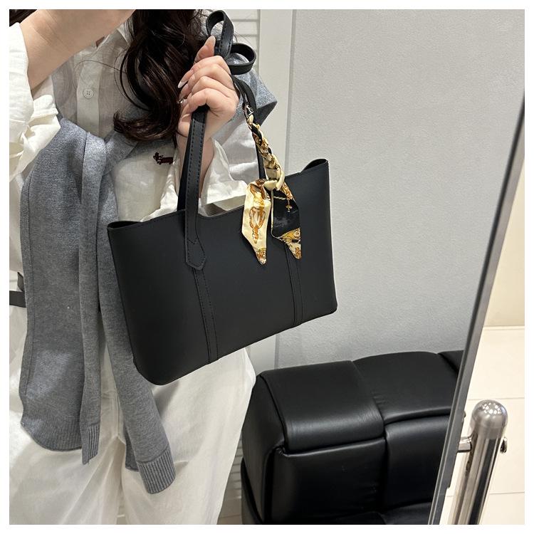 Schicke Retro Pendler Schulter- & Tragetasche für Studenten - Trendiges und vielseitiges Damenaccessoire