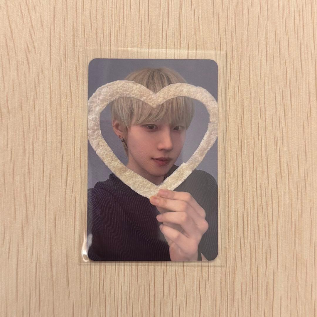 [Б/У] Бонус за видеозвонок TUNEXX Sihwan: Мини-пластинка и фотокарточка