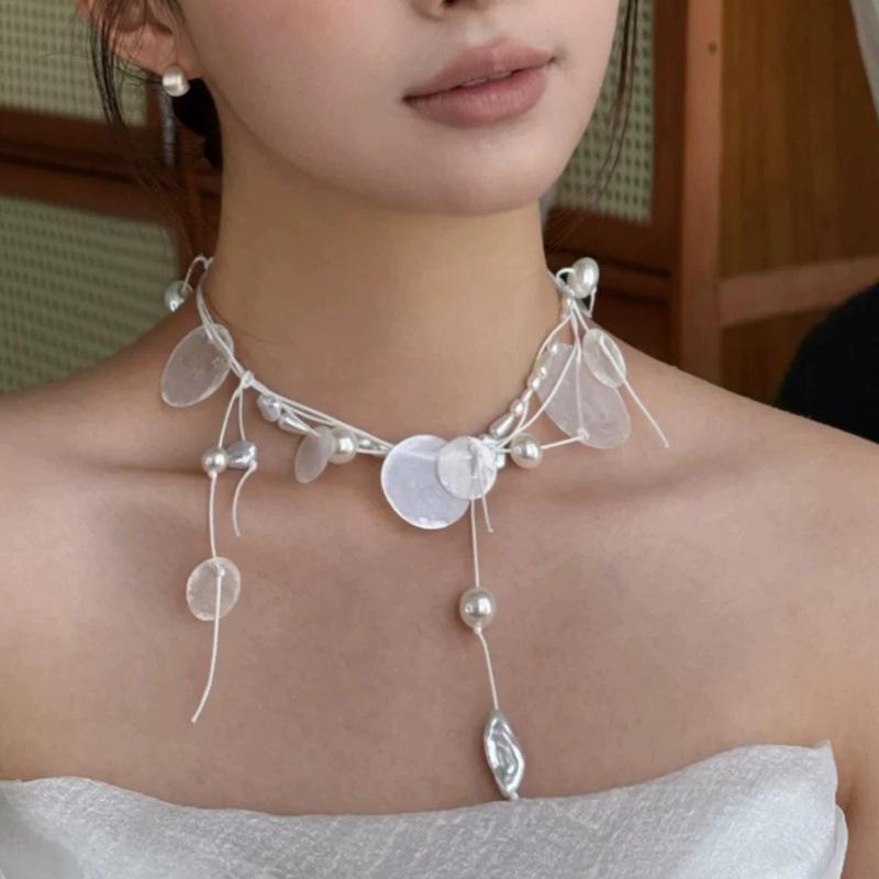 Elegant Bridal White Shell Pearl Necklace Wedding Dress Accessory