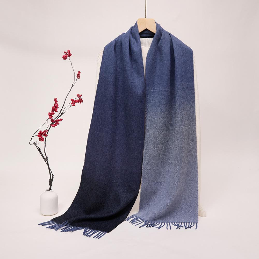 

2025 Men s & Women s Gradient Wool Scarf - Versatile, Warm 100% Pure Wool Shawl