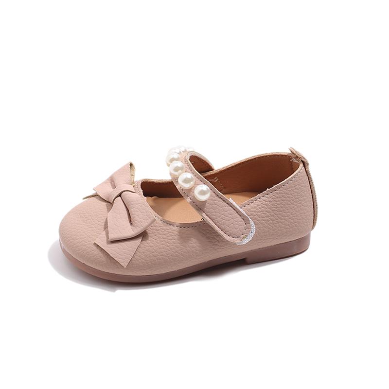 Zapatos de cuero para niñas pequeñas, dulces zapatos planos para fiesta de niñas pequeñas, con perlas y lazo, Mary Janes para niños, de cuero sintético suave y bonito.