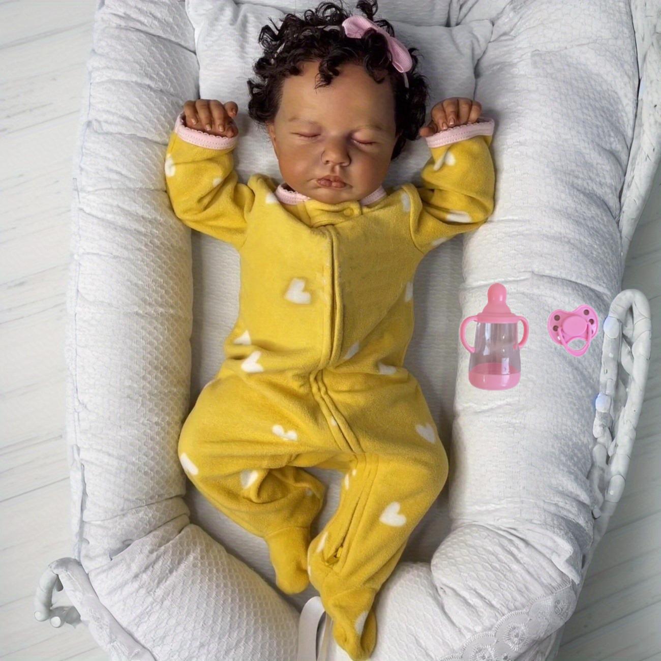 

BZDOLL 48 СМ 19 дюймов Спящая Кукла Реборн Игрушка для Детей Черная Коричневая Кожа Виниловые Конечности Тканевое Тело Куклы Младенцы Реалистичный Подарок на День Рождения Игрушка для Игры в Дом cloth body doll