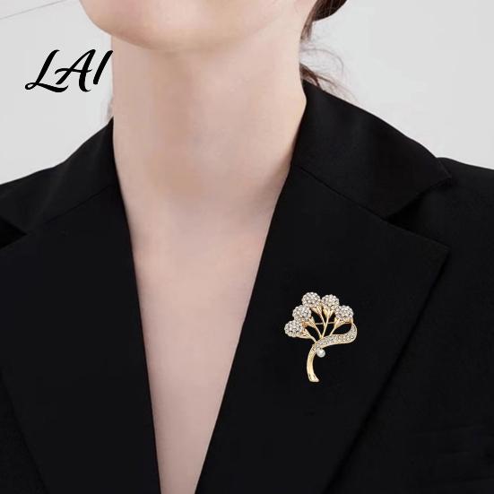 Dainty Floral Jewelry Rhinestone Flower Branch Brooch Alloy Lapel Pin for Wedding Party Brooch Women Clothing Accessories Daily Artistic
