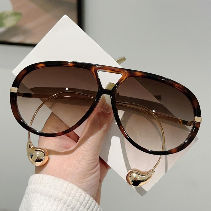 Luxury Brand Designer Oversized Pilot Sunglasses Women Men Fashion Metal Bead Temple Sun Glasses For Female Eyewear Uv400 Shades