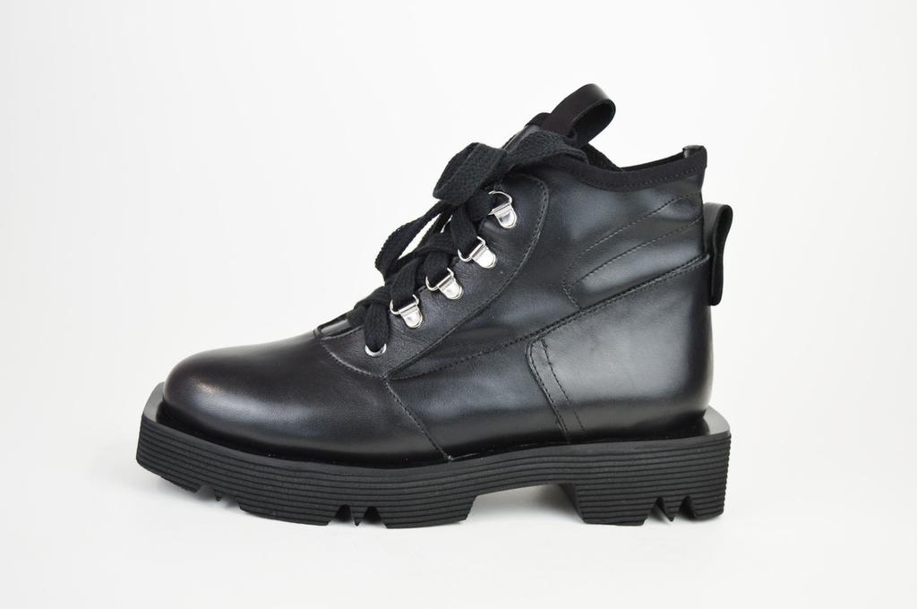 Botki Lottini 115141 36 Czarna skóra